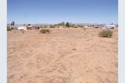 3687 N Mobile Road, Golden Valley, AZ 86413 - Photo 13