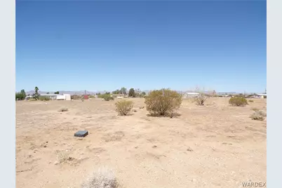 3687 N Mobile Road, Golden Valley, AZ 86413 - Photo 7