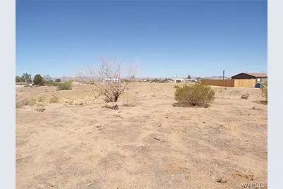 3687 N Mobile Road, Golden Valley, AZ 86413 - Photo 11
