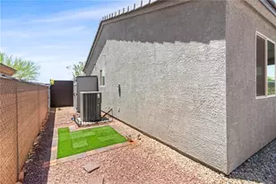6699 W Hershey Way, Golden Valley, AZ 86413 - Photo 49