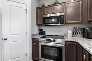 6699 W Hershey Way, Golden Valley, AZ 86413 - Photo 15