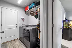6699 W Hershey Way, Golden Valley, AZ 86413 - Photo 35