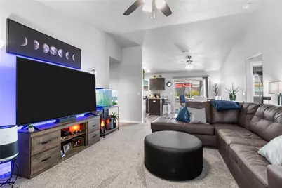 6699 W Hershey Way, Golden Valley, AZ 86413 - Photo 5