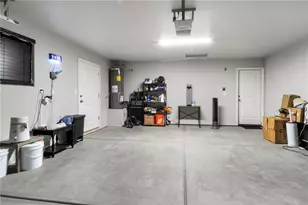 6699 W Hershey Way, Golden Valley, AZ 86413 - Photo 39