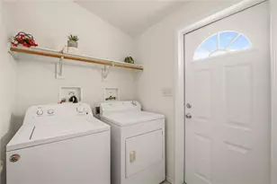 2960 Silver Creek Rd, Bullhead City, AZ 86442 - Photo 23