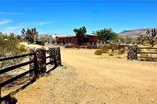 18177 N Peach Dr, Dolan Springs, AZ 86441 - Photo 5
