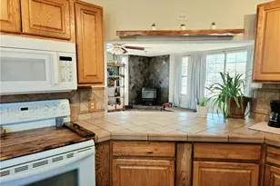 18177 N Peach Dr, Dolan Springs, AZ 86441 - Photo 11