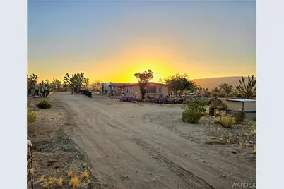 18177 N Peach Drive, Dolan Springs, AZ 86441 - Photo 7