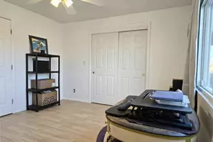 18177 N Peach Dr, Dolan Springs, AZ 86441 - Photo 15
