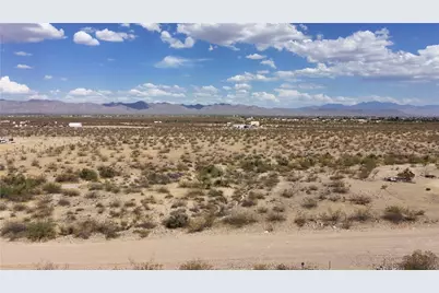 4554 N Elfrida Road, Golden Valley, AZ 86413 - Photo 23