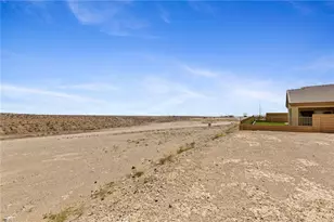 2740 Wilderness Ln, Bullhead City, AZ 86442 - Photo 37