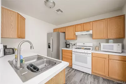 9754 S Arizona Drive, Mohave Valley, AZ 86440 - Photo 17