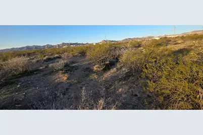 306-44-005C Estrella, Golden Valley, AZ 86413 - Photo 3