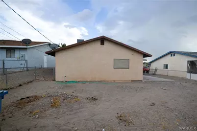 1821 Long Avenue, Bullhead City, AZ 86442 - Photo 15