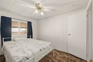 976 Holly St, Bullhead City, AZ 86442 - Photo 15
