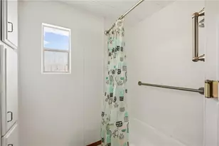 976 Holly St, Bullhead City, AZ 86442 - Photo 17
