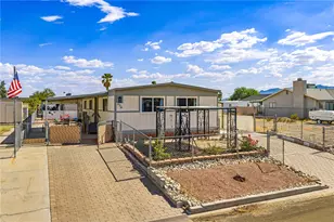 976 Holly St, Bullhead City, AZ 86442 - Photo 45