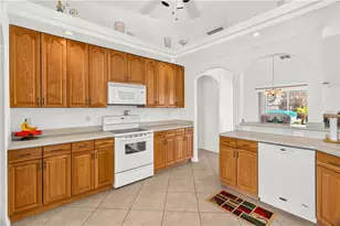 3470 Warren Ct, Bullhead City, AZ 86429 - Photo 11