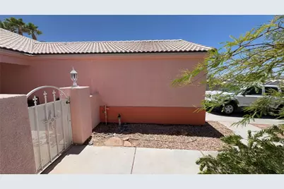 2886 Winchester Road, Bullhead City, AZ 86442 - Photo 3