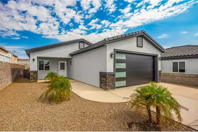 949 Harbor Drive, Bullhead City, AZ 86442 - Photo 1