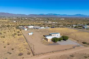 3528 N La Osa Rd, Golden Valley, AZ 86413 - Photo 59