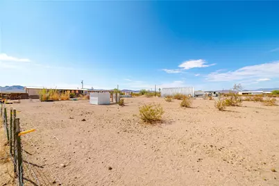 820 S Egar Road, Golden Valley, AZ 86413 - Photo 53