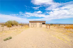 820 S Egar Rd, Golden Valley, AZ 86413 - Photo 51