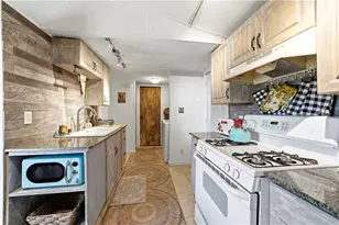 820 S Egar Rd, Golden Valley, AZ 86413 - Photo 17