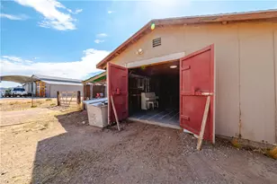 820 S Egar Rd, Golden Valley, AZ 86413 - Photo 49