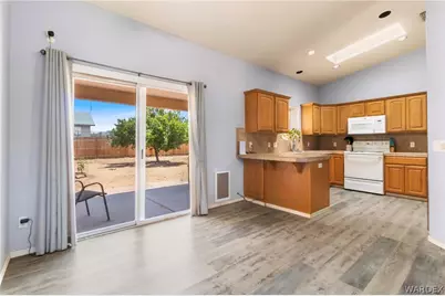 10010 N Concho Drive, Kingman, AZ 86401 - Photo 11