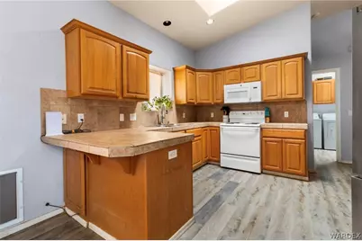10010 N Concho Drive, Kingman, AZ 86401 - Photo 13