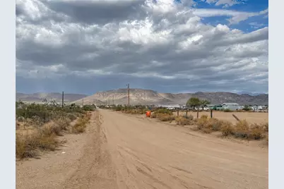 306-40-002T W Crystal Dr., Golden Valley, AZ 86413 - Photo 5
