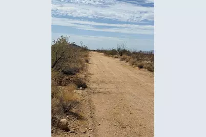 244-08-222 S Apache Dr, Golden Valley, AZ 86413 - Photo 3