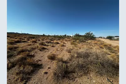 9394 N Bridlebit Avenue, Kingman, AZ 86401 - Photo 5