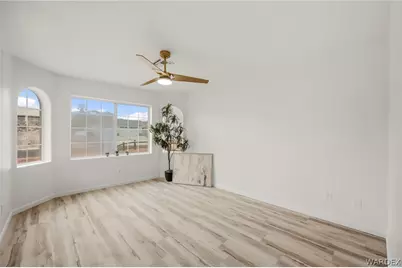 2484 Park Ridge Avenue, Bullhead City, AZ 86429 - Photo 33