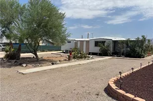 1498 Rio Vista Dr, Bullhead City, AZ 86442 - Photo 1
