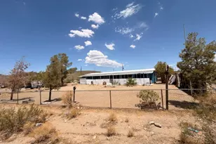 6975 W Cinch Dr, Dolan Springs, AZ 86441 - Photo 17