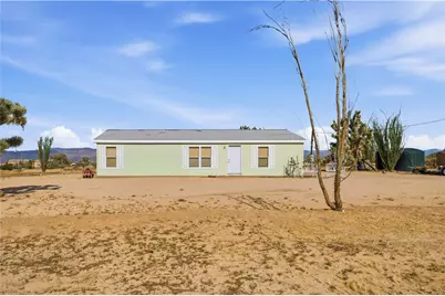 11109 S Alvis Road, Yucca, AZ 86438 - Photo 1