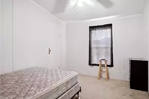 11109 S Alvis Rd, Yucca, AZ 86438 - Photo 19
