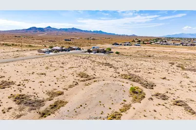 10415 Horseshoe Court, Kingman, AZ 86401 - Photo 3