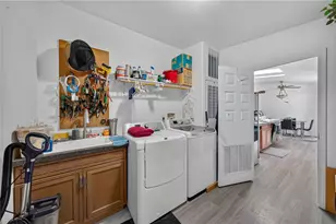 15710 S Kit Carson Rd, Yucca, AZ 86438 - Photo 27