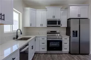 1968 Montclair Dr, Bullhead City, AZ 86442 - Photo 7