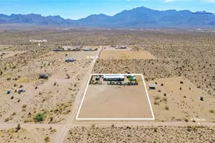 7610 6th St, Dolan Springs, AZ 86441 - Photo 3
