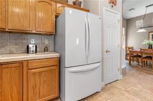 1089 Desert Marigold Cir, Bullhead City, AZ 86429 - Photo 17