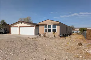 2197 Lakeside Dr, Bullhead City, AZ 86442 - Photo 1