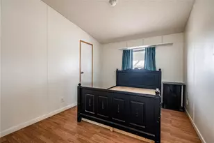 581 S Gln Cyn Rd, Golden Valley, AZ 86413 - Photo 17