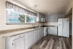 581 S Gln Cyn Rd, Golden Valley, AZ 86413 - Photo 9