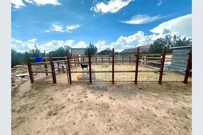 25633 W El Dorado Drive, Seligman, AZ 86337 - Photo 15