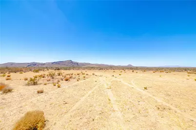 6196 W Albite Street, Golden Valley, AZ 86413 - Photo 31