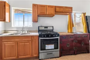 471 W Juniper Dr, Yucca, AZ 86438 - Photo 11